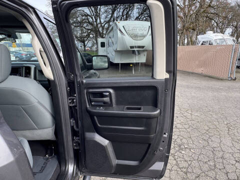 2019 RAM 1500 Classic Express