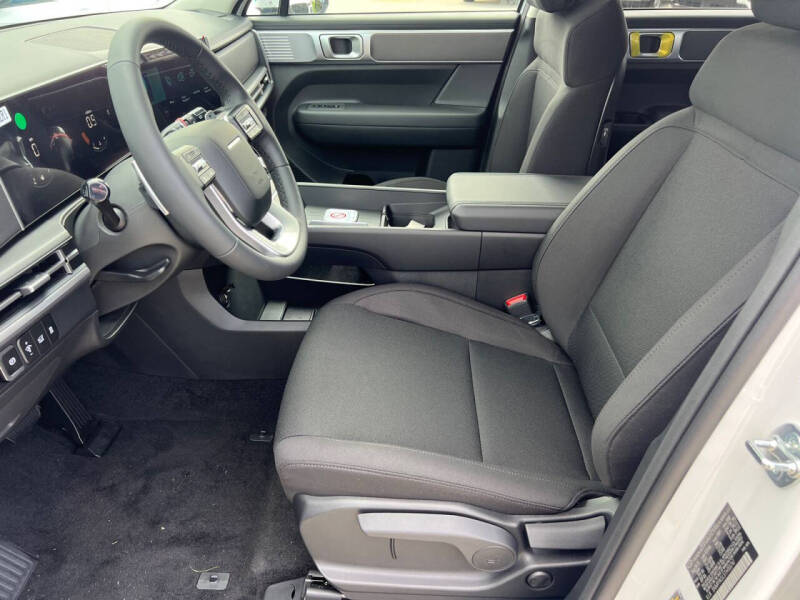 2026 Hyundai Santa Fe SE