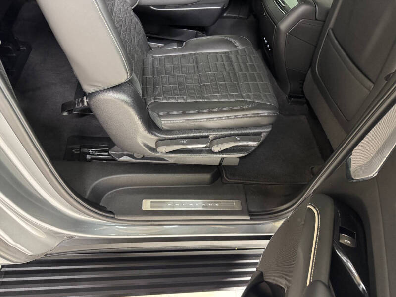 2023 Cadillac Escalade-V ESV