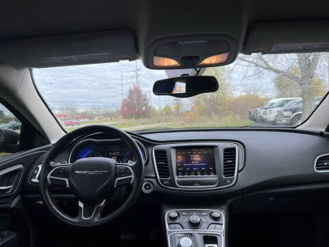 2015 Chrysler 200 Limited