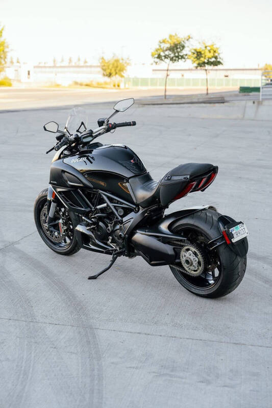 2011 Ducati Diavel