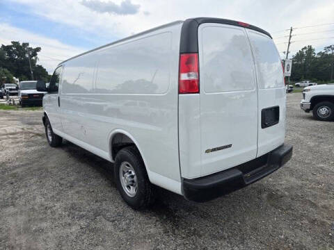 2025 Chevrolet Express 2500