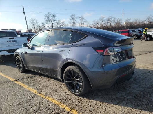 Used 2022 Tesla Model Y Long Range with VIN 7SAYGDEE3NF321147 for sale in Skokie, IL