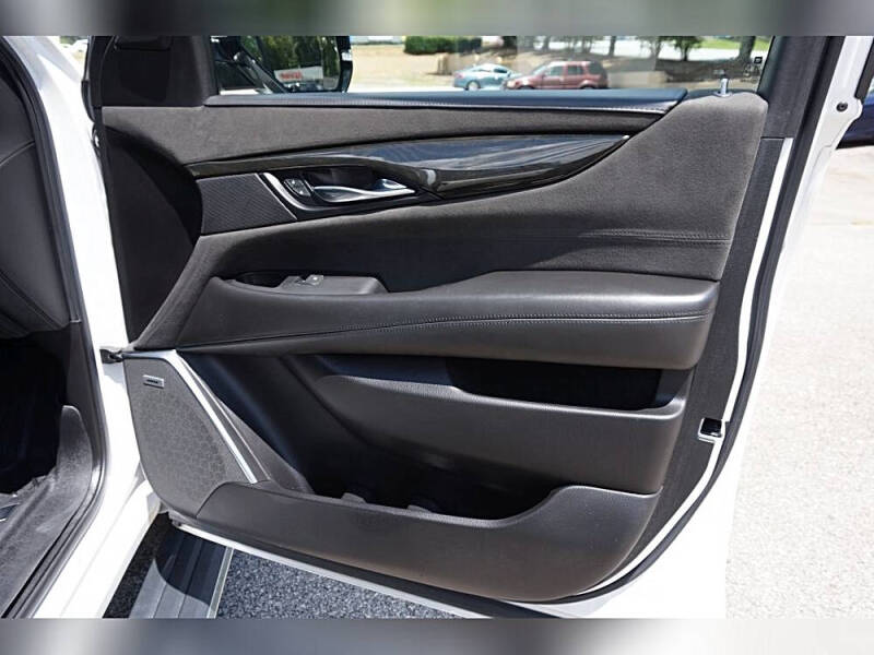 2019 Cadillac Escalade Platinum