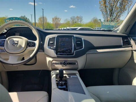 2024 Volvo XC90 B5 Plus Bright Theme