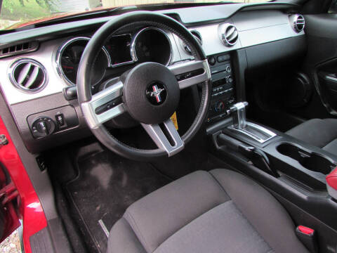 2008 Ford Mustang V6 Deluxe