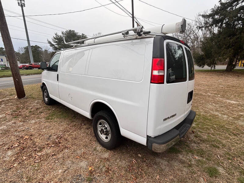 2017 GMC Savana 2500