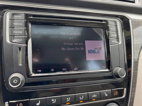 2016 Volkswagen Passat 1.8T SE