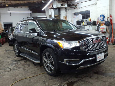 2017 GMC Acadia Denali