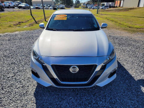 2020 Nissan Altima for sale at Auto Guarantee, LLC in Eunice LA