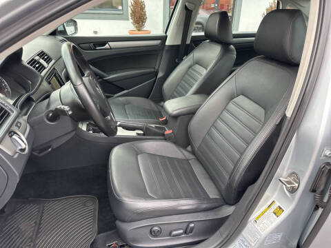 2015 Volkswagen Passat 1.8T SE