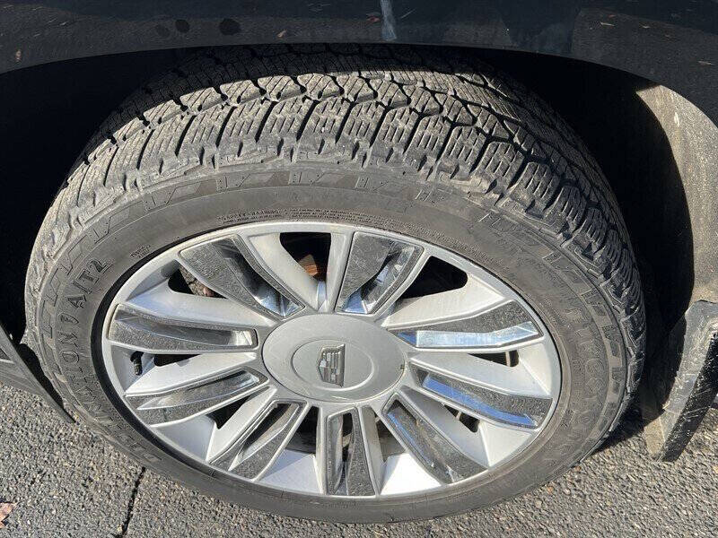 2017 Cadillac Escalade Luxury