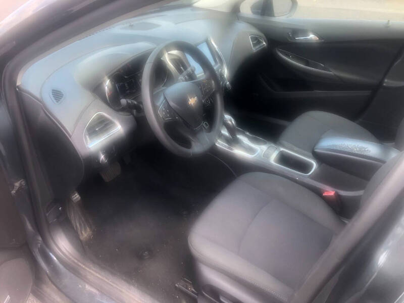 2017 Chevrolet Cruze LT Auto