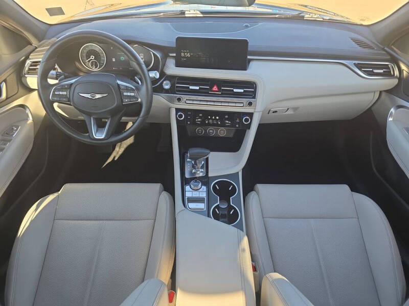 2025 Genesis G70