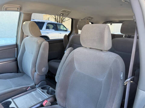 2006 Toyota Sienna LE 7 Passenger