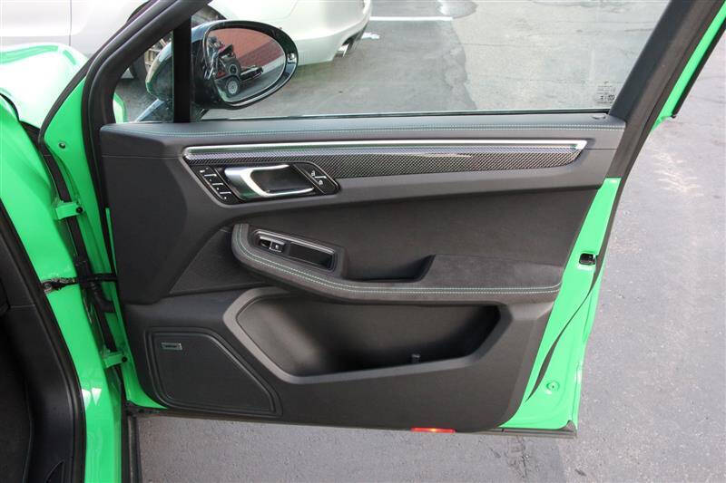 2023 Porsche Macan GTS