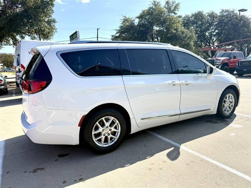 2020 Chrysler Pacifica Touring L