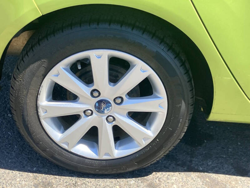 2011 Ford Fiesta SE