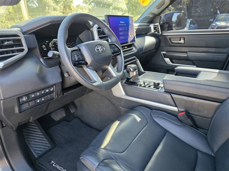 2023 Toyota Tundra Platinum HV