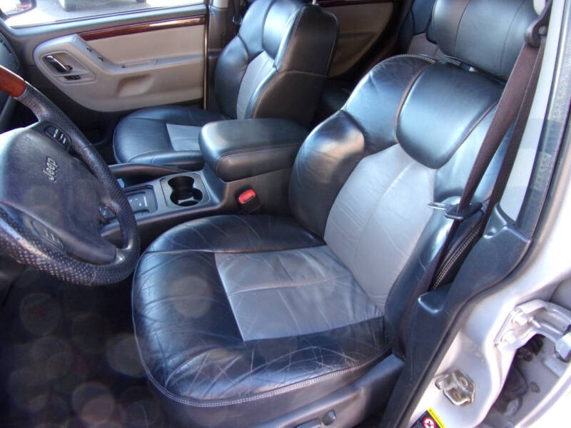 2004 Jeep Grand Cherokee Overland