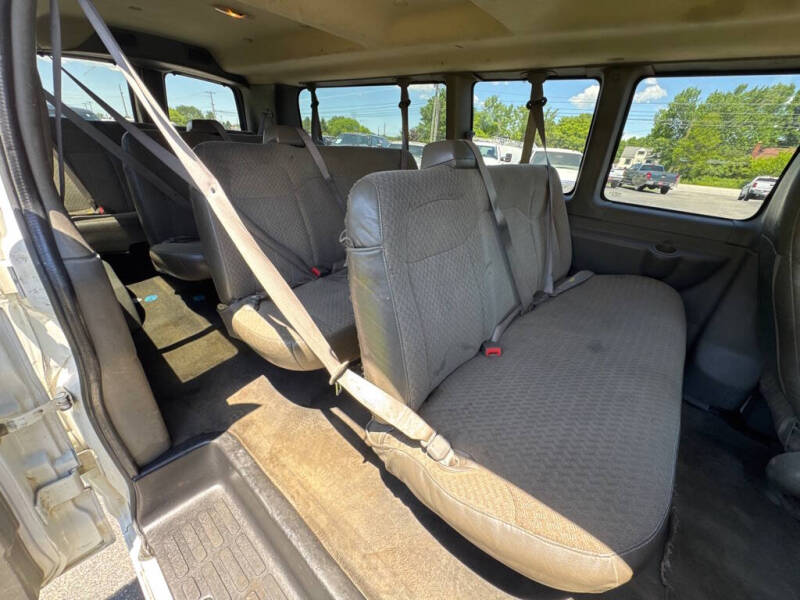 2017 Chevrolet Express LT 3500