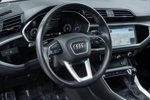 2022 Audi Q3 quattro S line Prem Plus 45 TFSI
