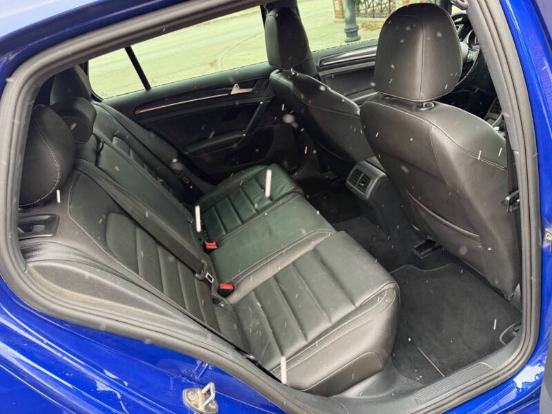 2016 Volkswagen Golf R 4Motion