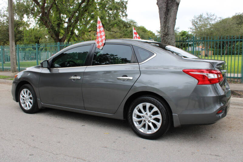 2019 Nissan Sentra SV photo 12