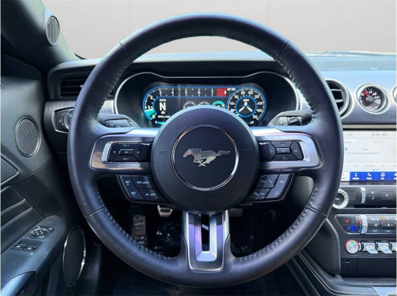 2022 Ford Mustang Mach 1