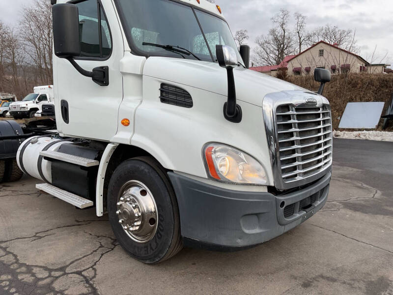 2016 Freightliner Cascadia