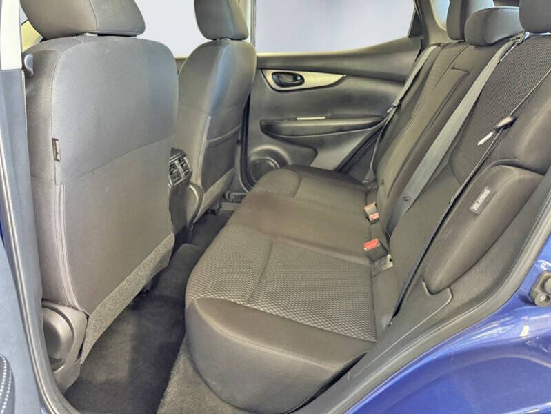 2022 Nissan Rogue Sport S