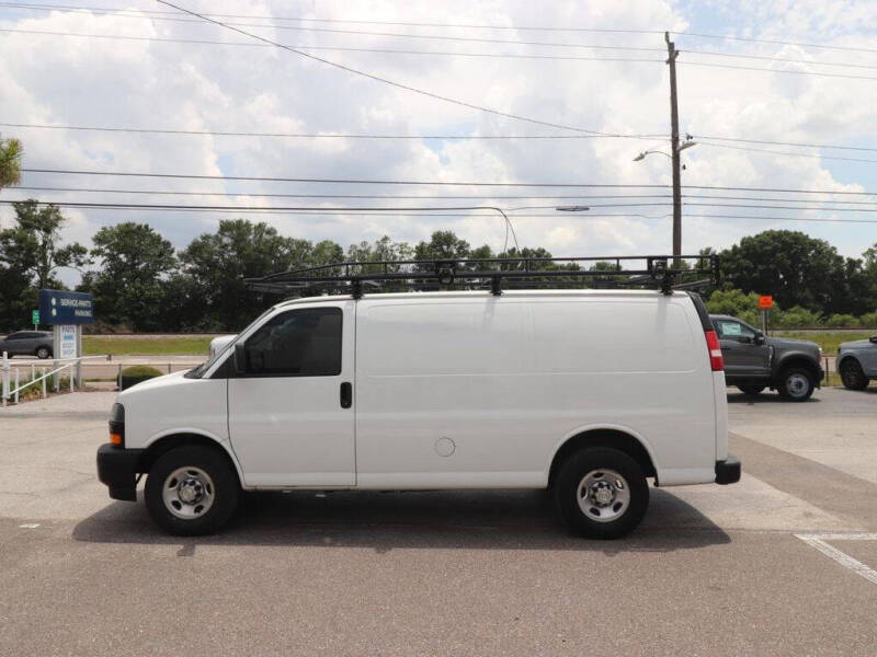 2022 Chevrolet Express 2500