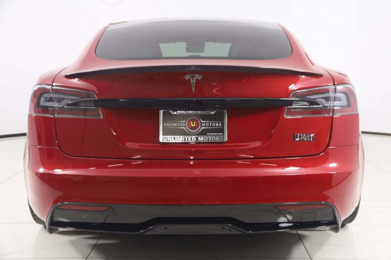 2022 Tesla Model S Plaid