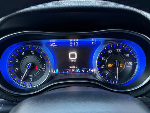 2016 Chrysler 300 Limited