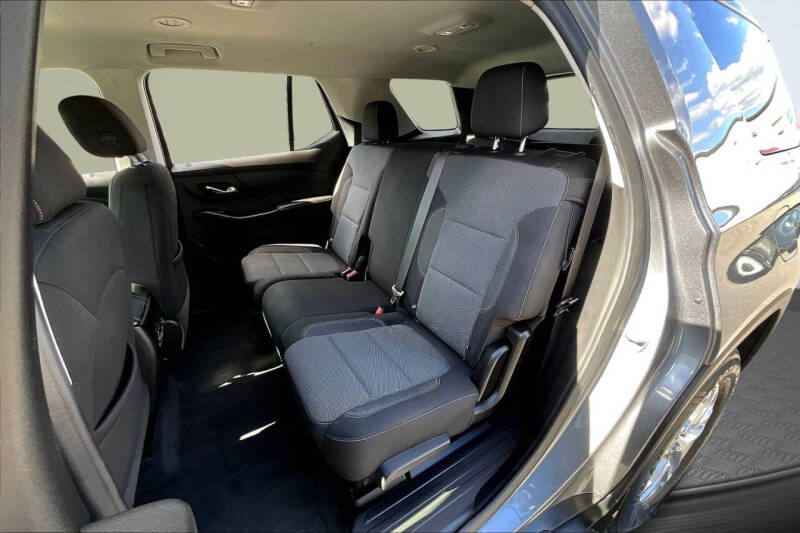 2021 Chevrolet Traverse LS