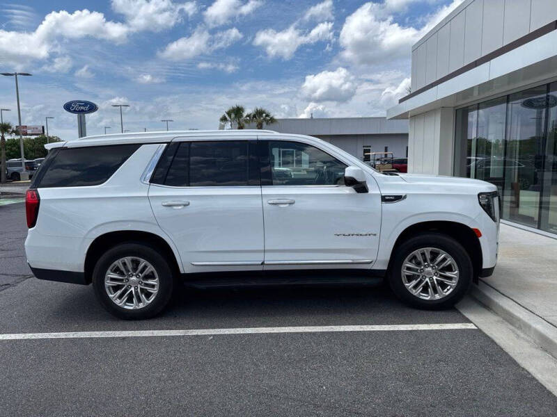 2024 GMC Yukon SLT