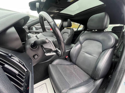 2019 Kia Stinger GT1