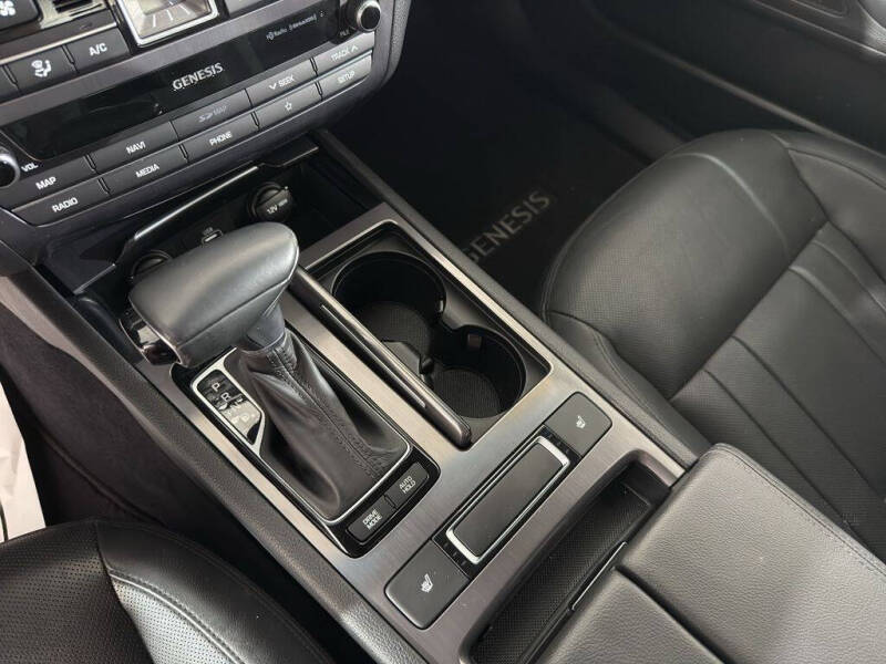 2020 Genesis G80