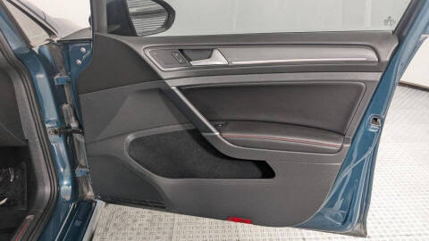 2018 Volkswagen Golf GTI SE