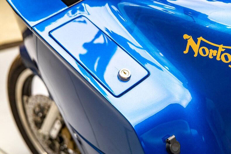 1989 Norton Commander "P53"