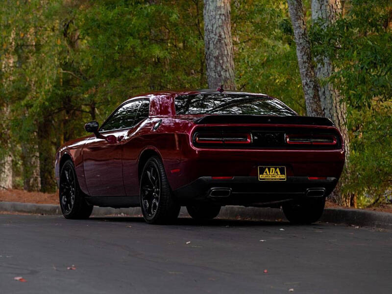 2018 Dodge Challenger SXT Plus