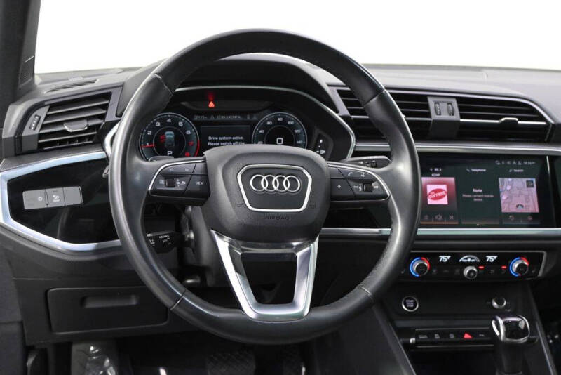 2022 Audi Q3 quattro S line Prem Plus 45 TFSI