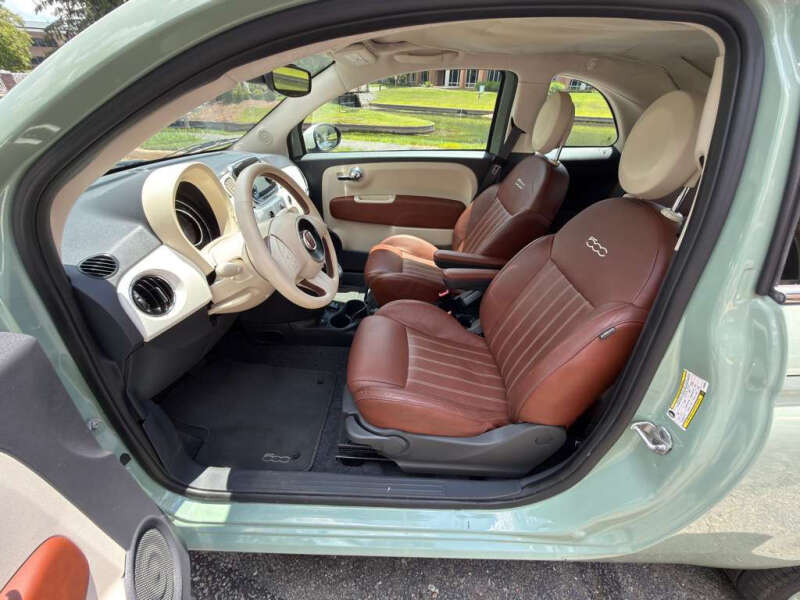 2019 FIAT 500c Lounge