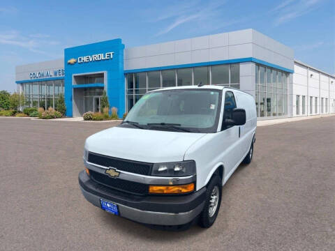2022 Chevrolet Express 2500