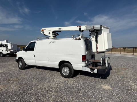 2010 Ford E-Series E-350 SD