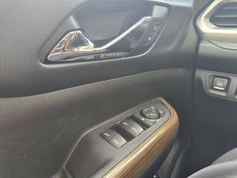 2017 GMC Acadia SLE-2