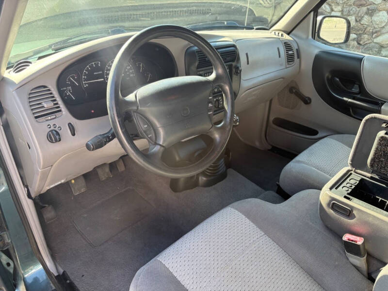 2000 Mazda B-Series B3000 TL