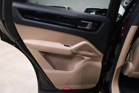 2020 Porsche Cayenne E-Hybrid