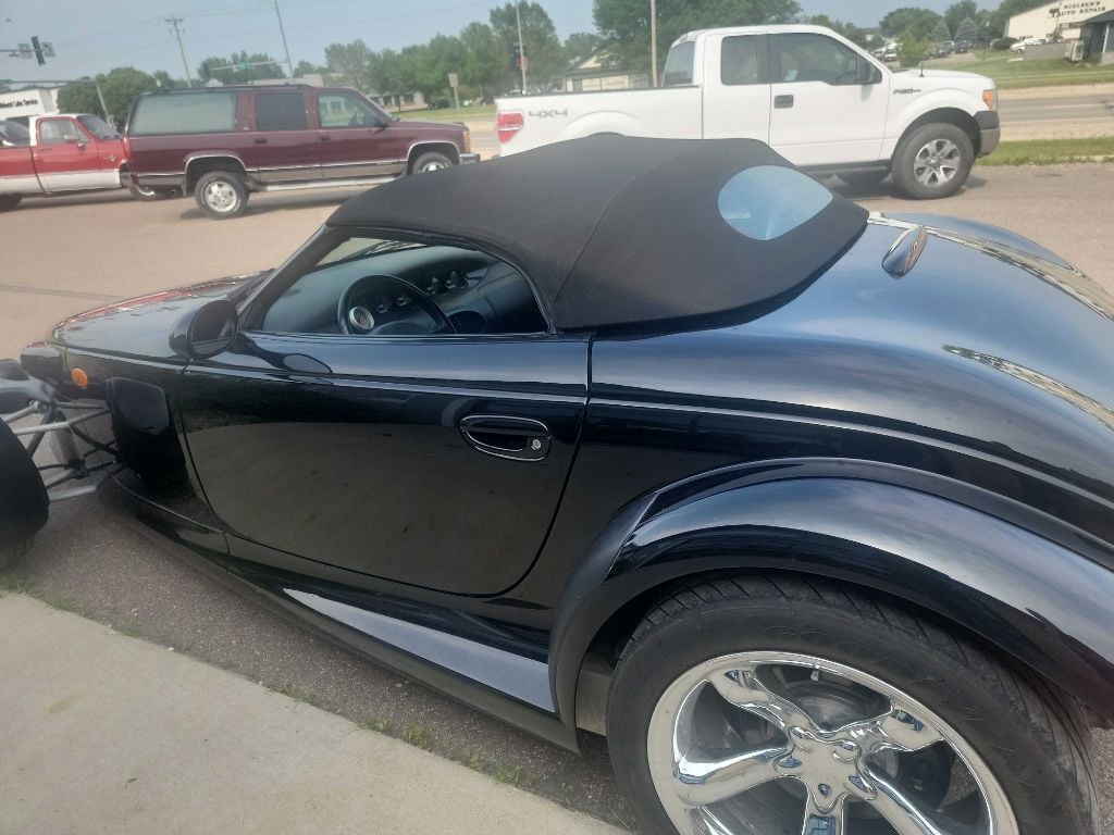 2000 Plymouth Prowler 22
