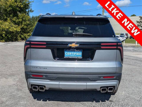 2024 Chevrolet Traverse LT